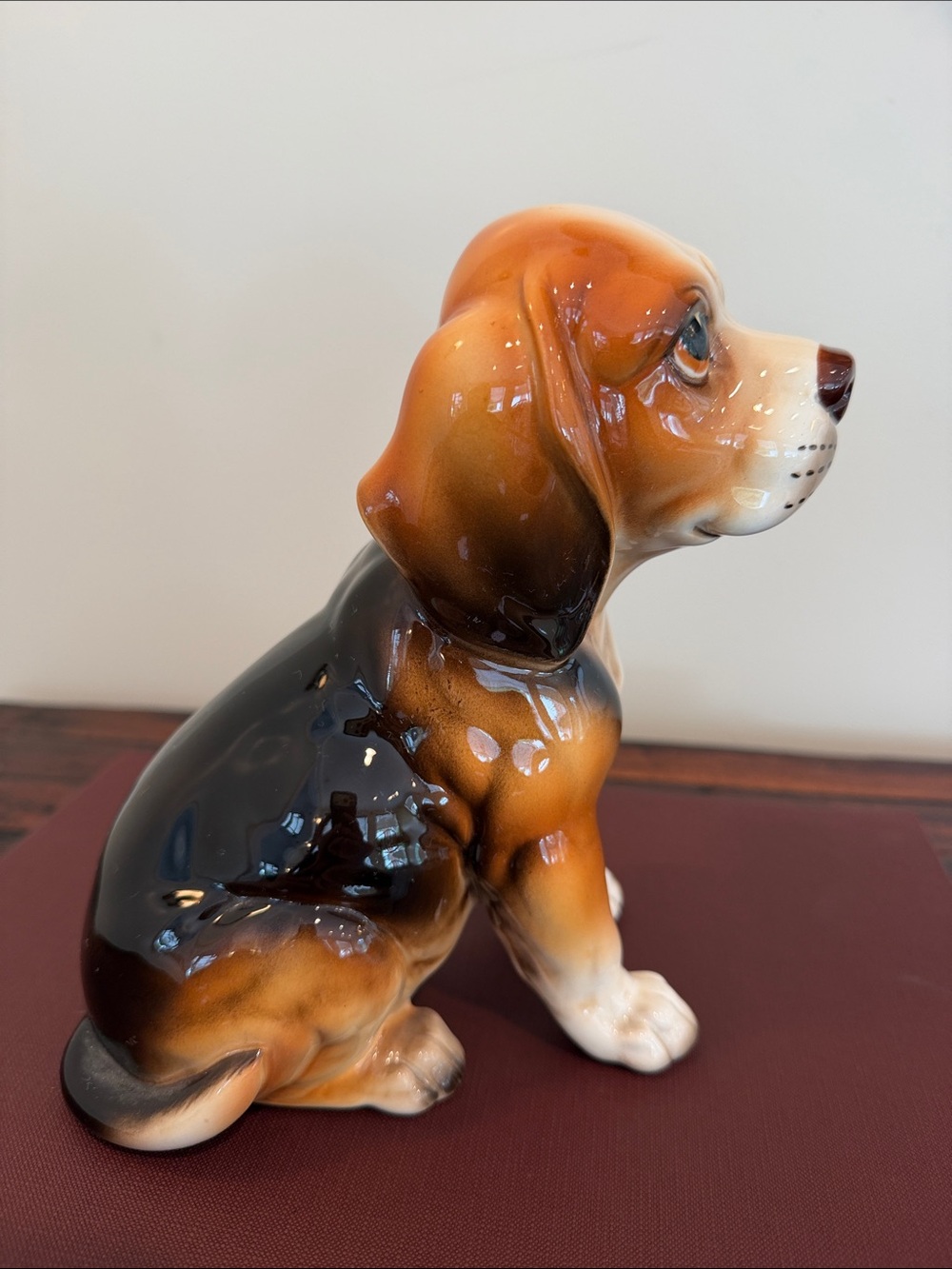 Vintage Lefton Ceramic Beagle Dog Figurine in Brown and Black. - Picture 6 of 8